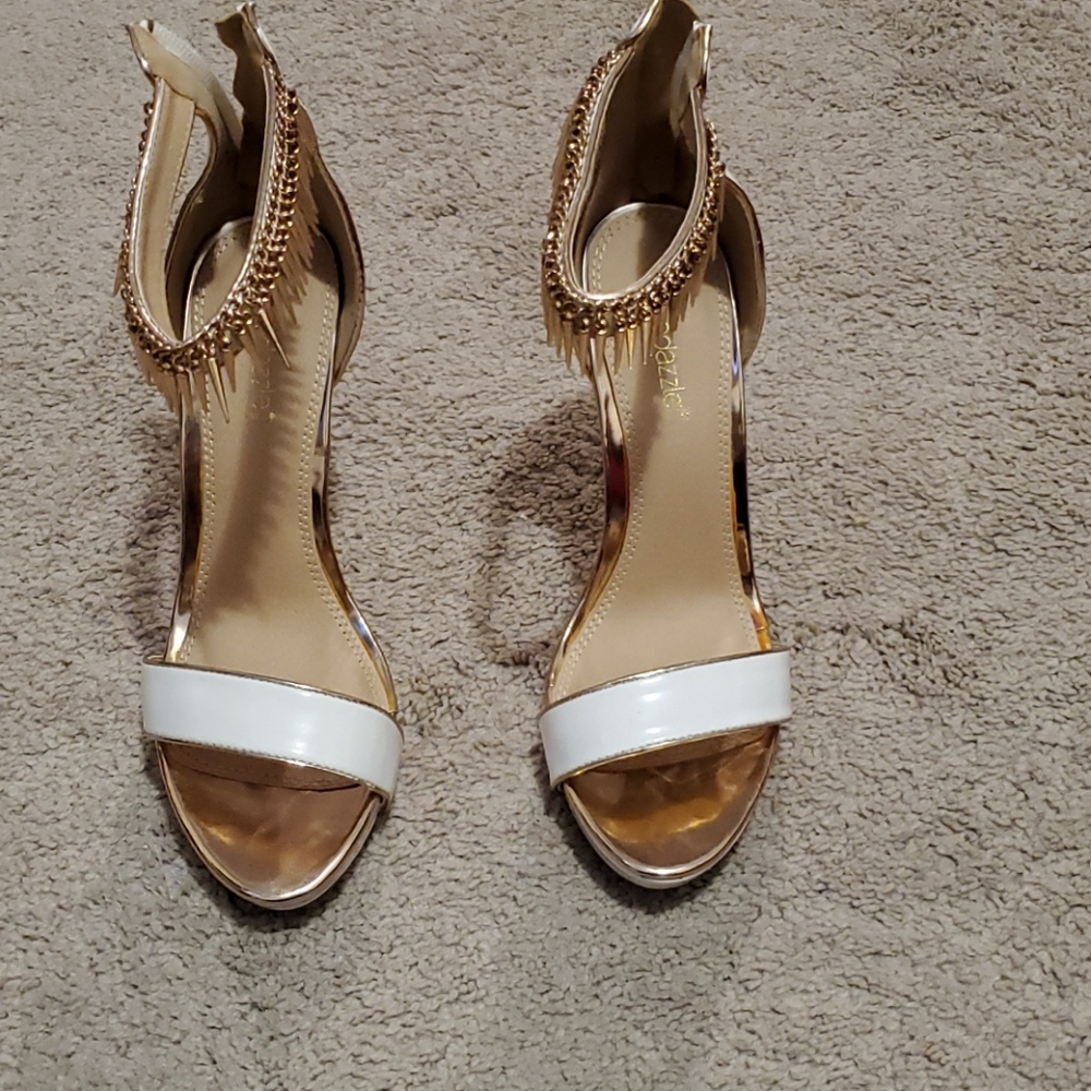 White/gold high heel sandal
